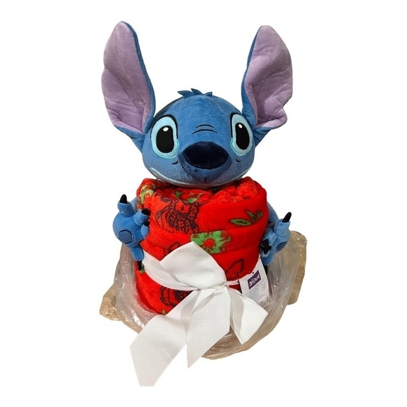 Disney's Lilo & Stitch Kids Buddy & Throw Set by The Big One, Stitch NWT - Picture 1 of 4